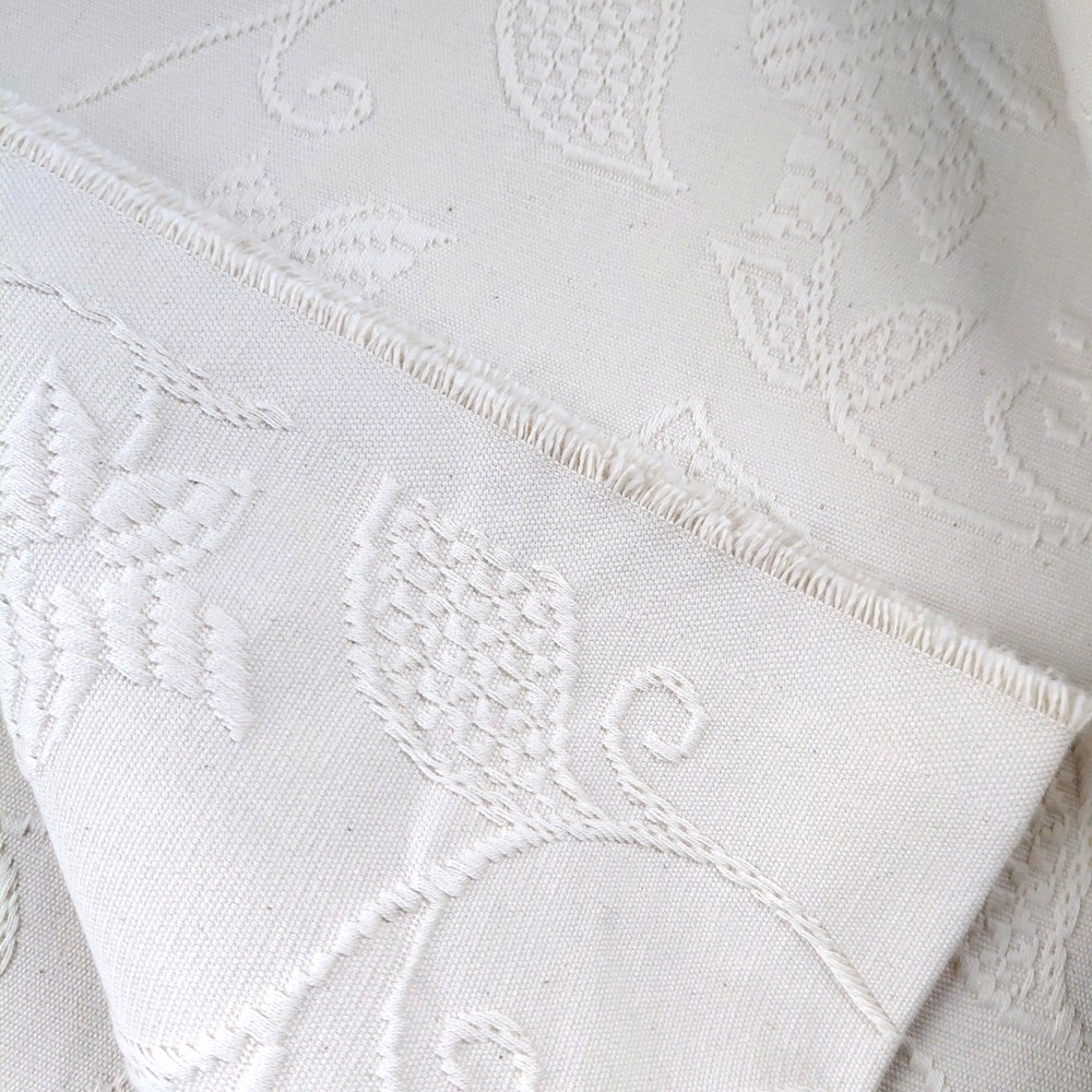Creme Jacquard Upholstery Fabric Textured Floral 3 YRDS X 58 Creme VTG Heritage - Picture 3 of 4